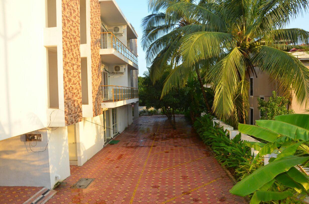 Nilaya Beach Resort Алибаг Экстерьер фото