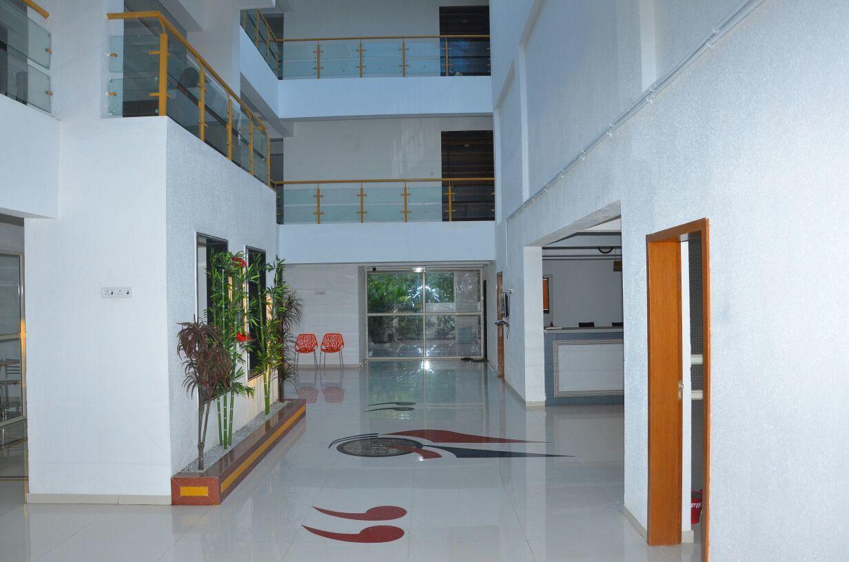 Nilaya Beach Resort Алибаг Экстерьер фото